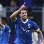 من يضحى الهلال بين ليوناردو وميتروفيتش؟