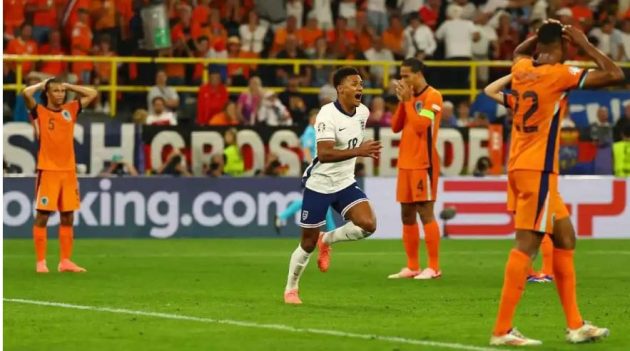 موعد ظهور واتكينز الأول مع الهلال
